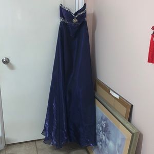 Dark purple strapless prom dress